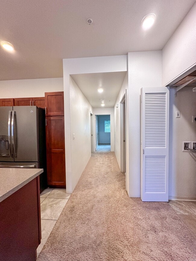 Building Photo - 458 Manawai St