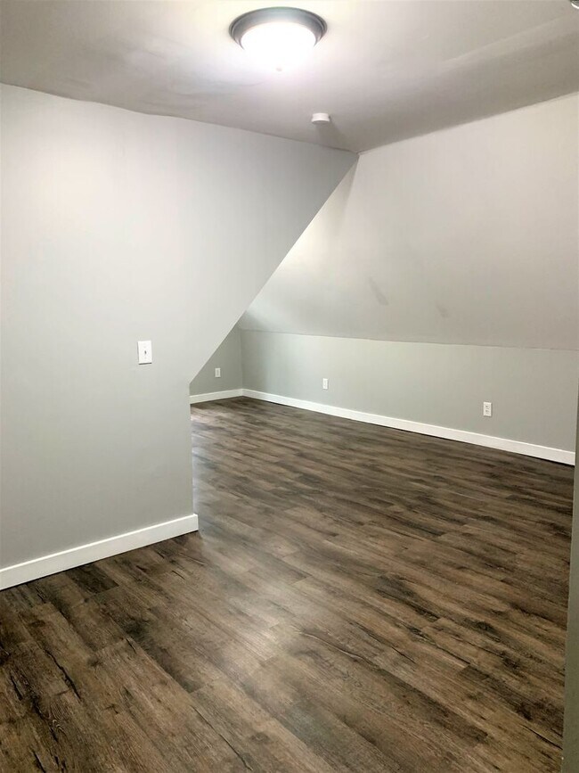 Building Photo - 624/626 Oak Street