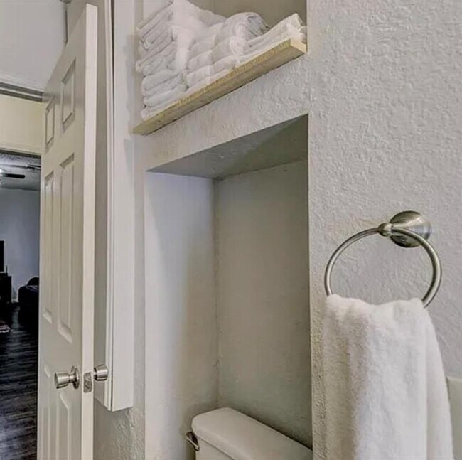 Building Photo - 2140 NW 36th St