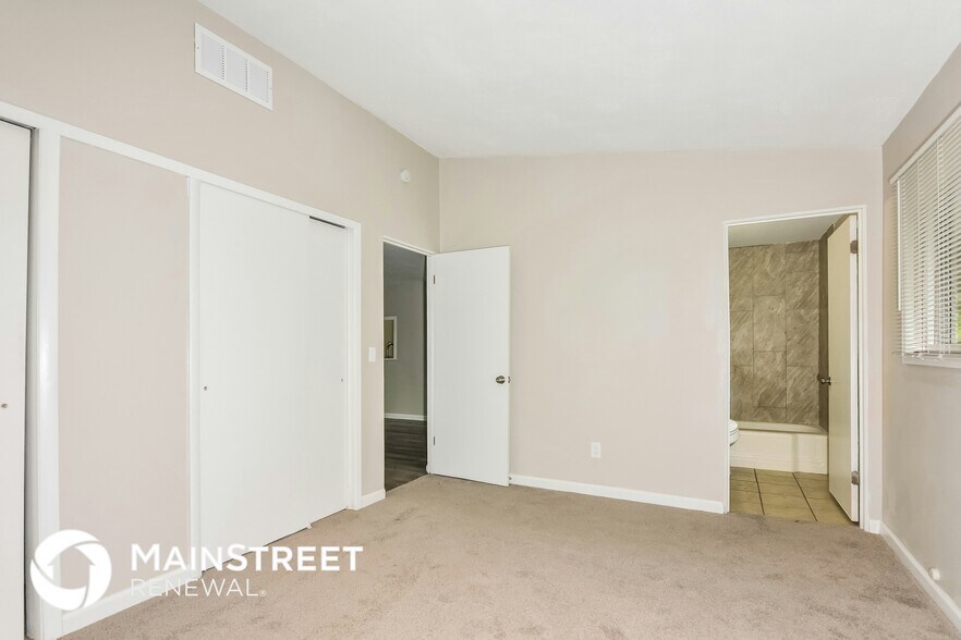 Building Photo - 2280 St Catherine St