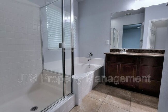 Building Photo - 4086 Pinoche Peak Way