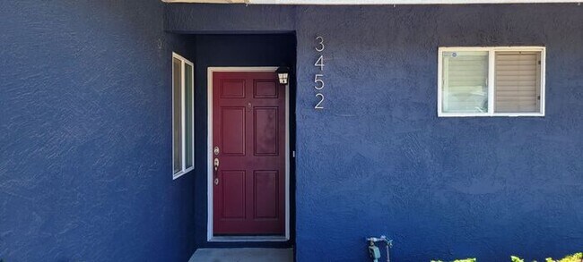 Building Photo - Beautifully Remodeled Single-Story Home on Corner Lot – Near Oceanside Beach!