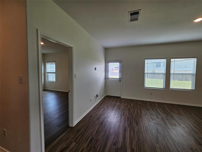 Building Photo - 228 Gabriels Bluff Dr