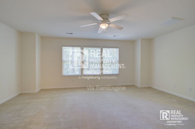 Building Photo - 104 Elliott Creek Ln