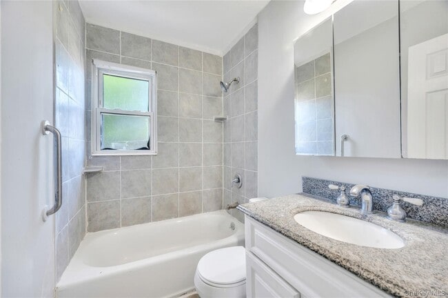 Building Photo - 308 New South Rd