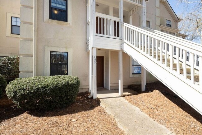 Building Photo - 290 Appleby Dr