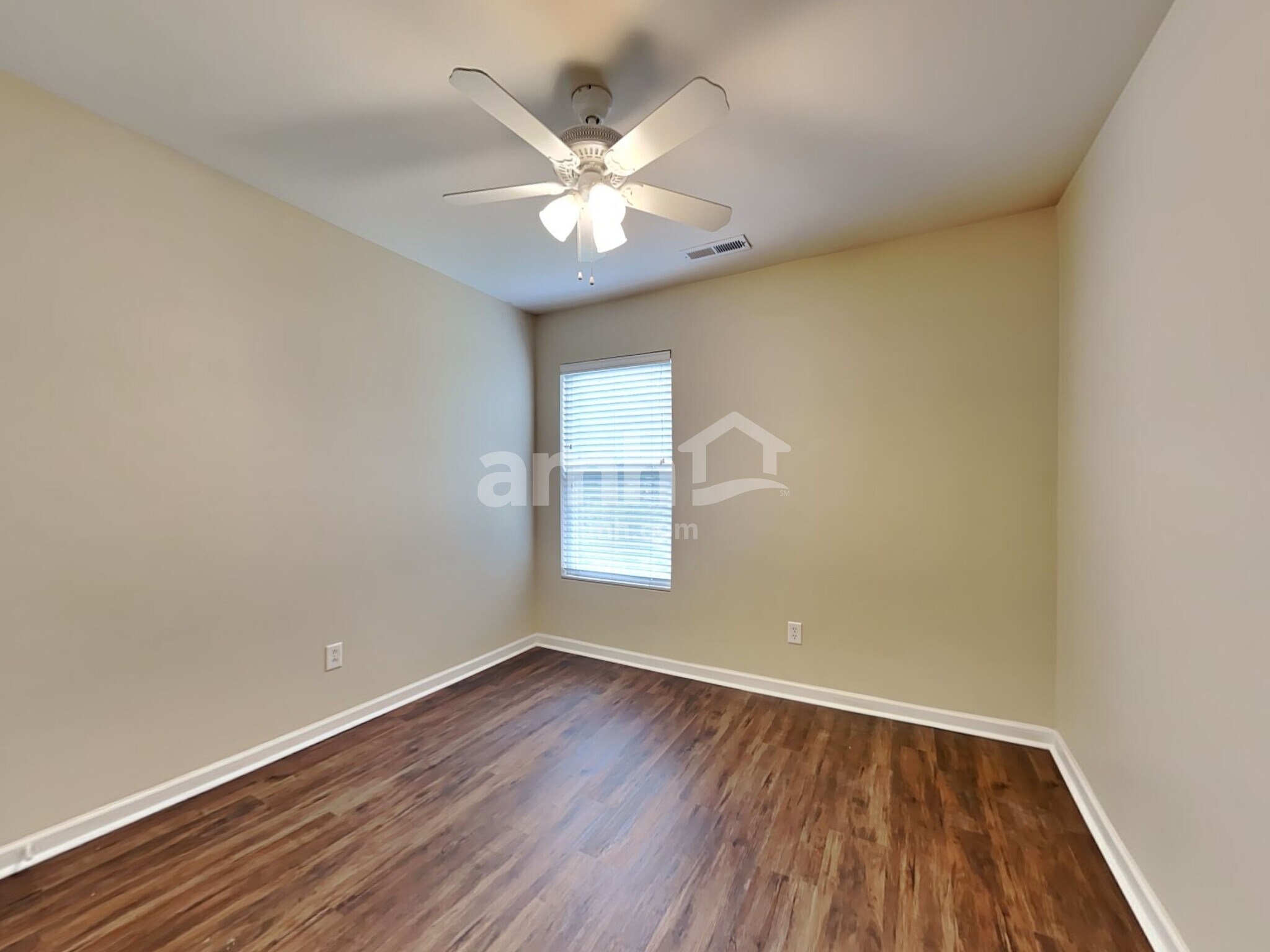 Building Photo - 251 Old Carolina Dr