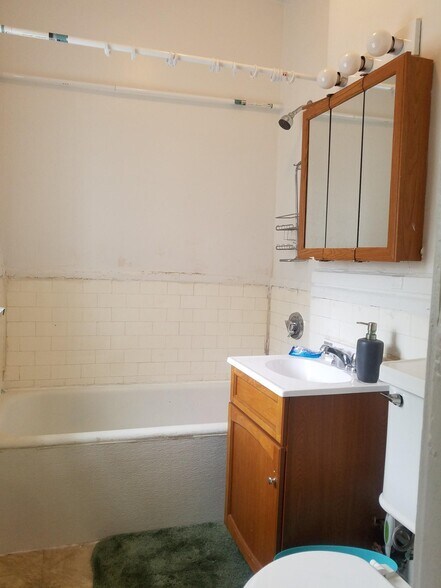 Building Photo - 25 Walbridge St