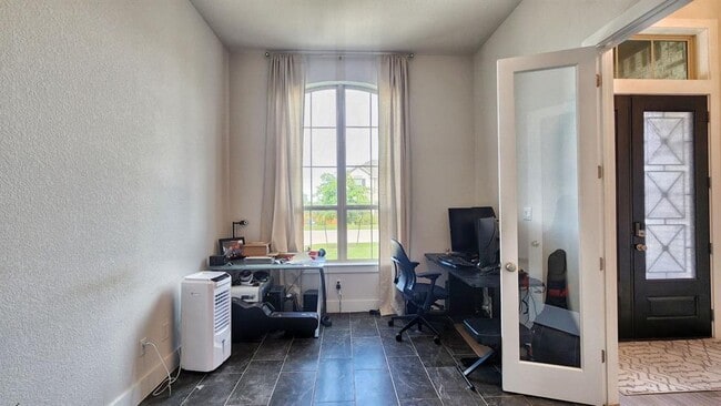 Building Photo - 349 Bright Sky Dr