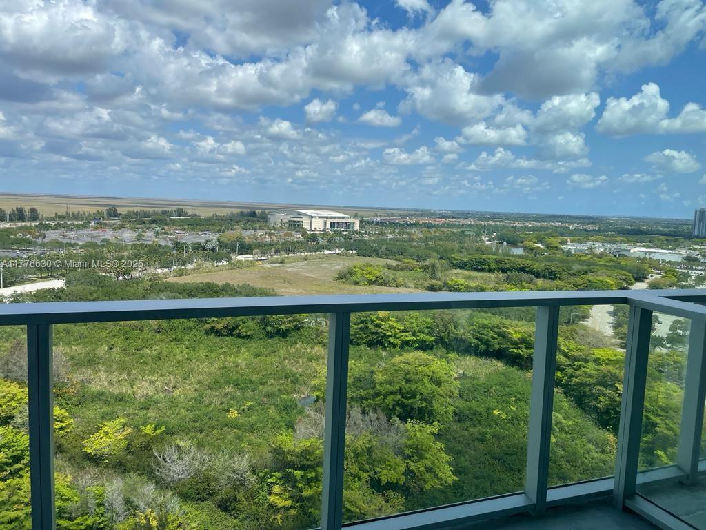 Building Photo - 2000 Metropica Way