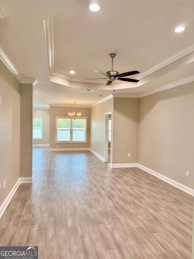 Building Photo - 142 The Villas Wy