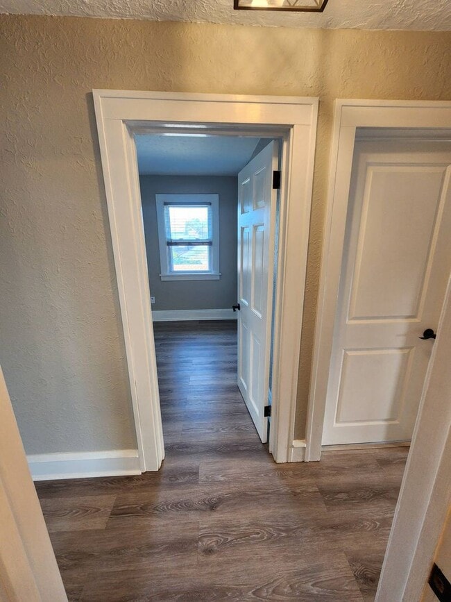 Building Photo - Newly Renovated 3-Bedroom Property in Prim...