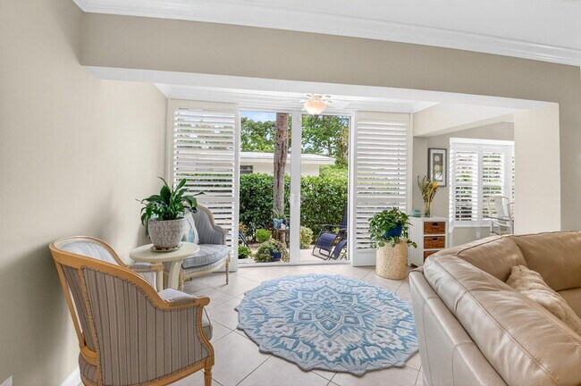 Building Photo - 75 Venetian Dr