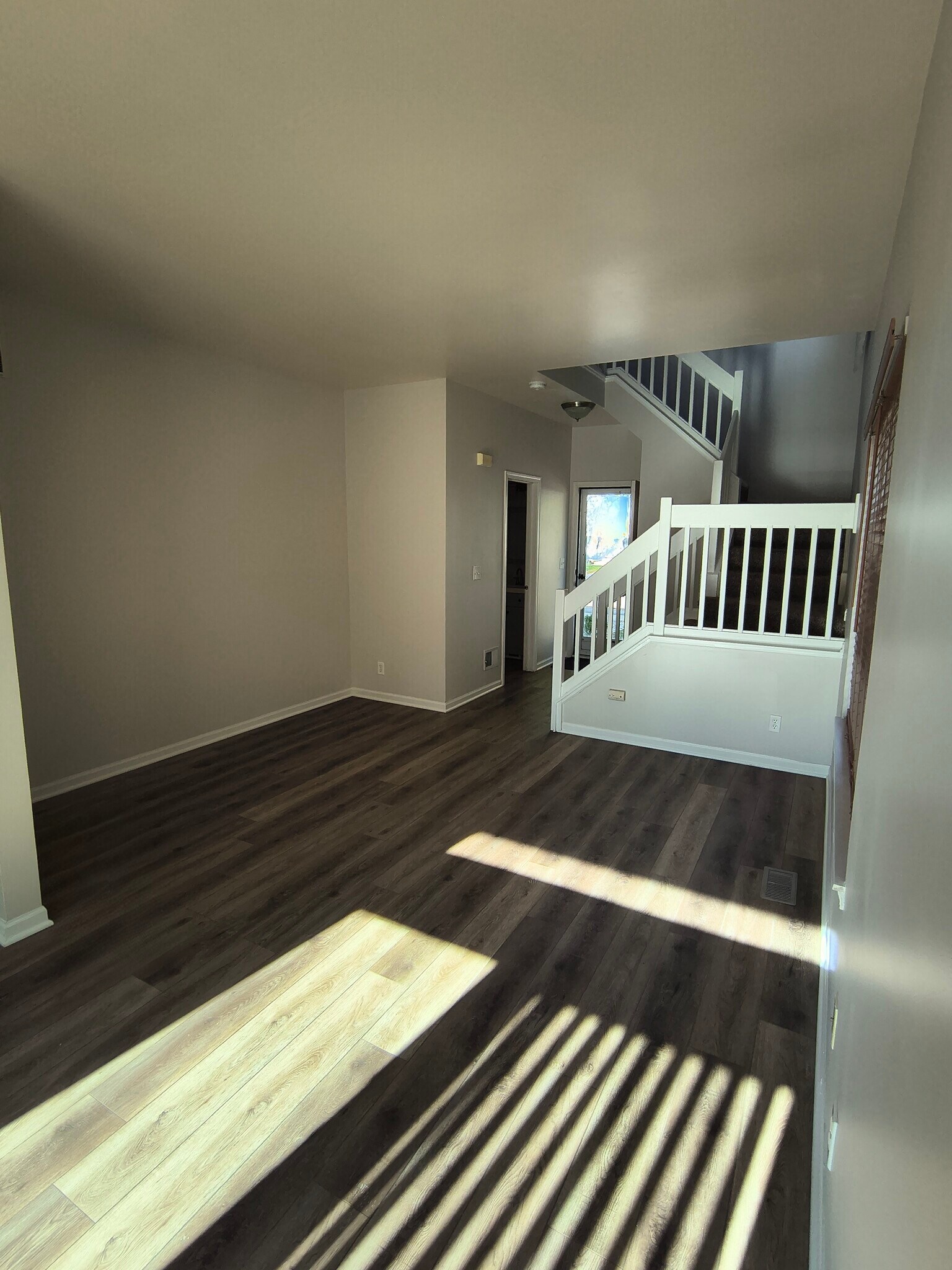 Building Photo - 22241 W Niagara Trl