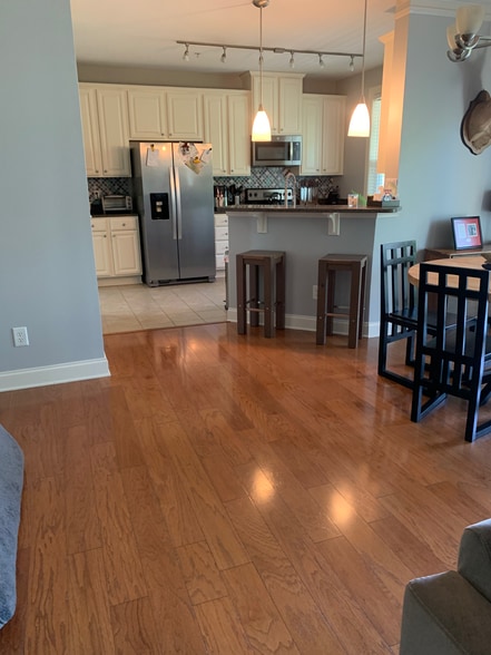 Living Room to Kitchen - 2000 Belle Isle Ave