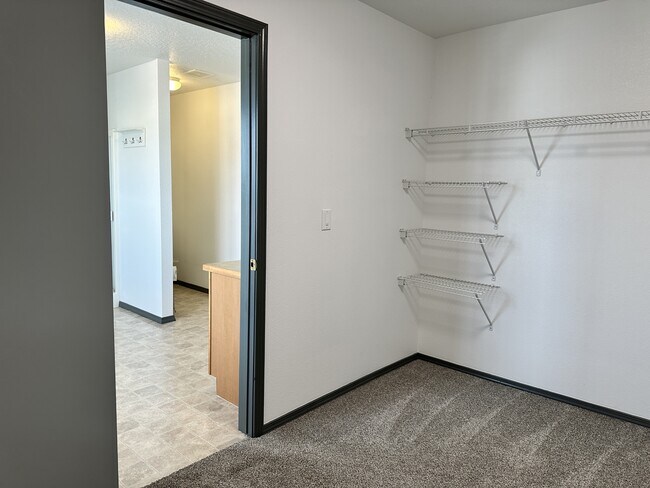 Building Photo - 3416 Parktrail Ct