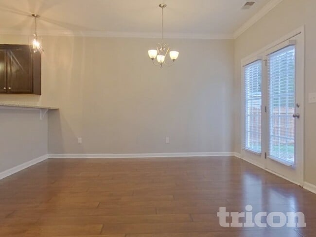 Building Photo - 318 Lanyard Ln