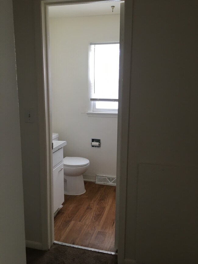 Building Photo - 1603 NW 4th St