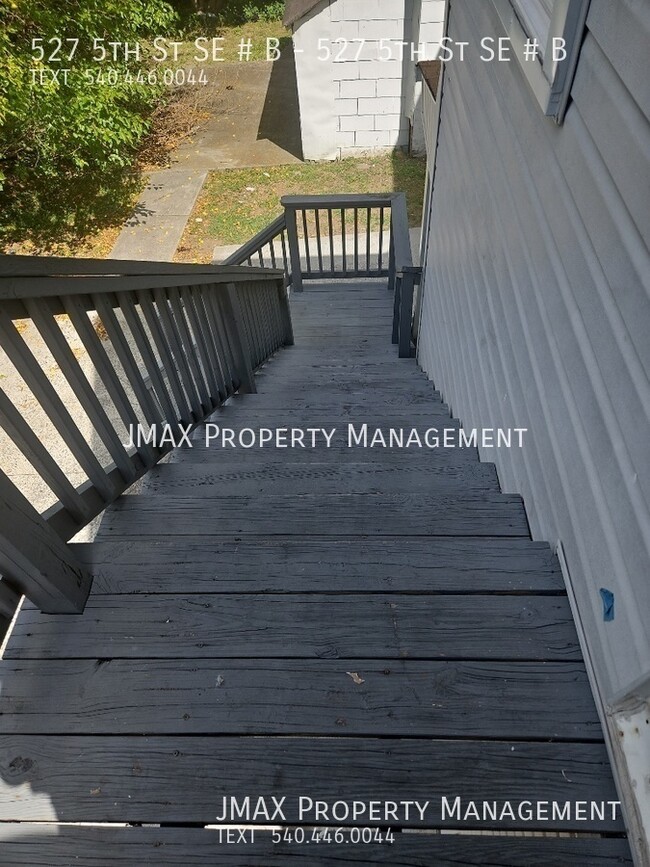 Building Photo - This property has a no security deposit op...