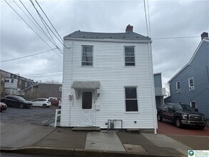 Building Photo - 27 W Allen St