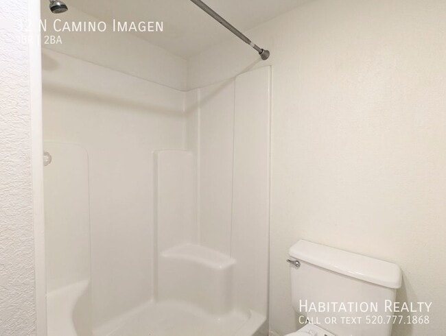 Building Photo - 32 N Camino Imagen