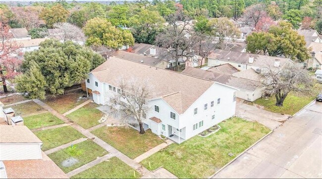 Building Photo - 5763 Easthampton Dr