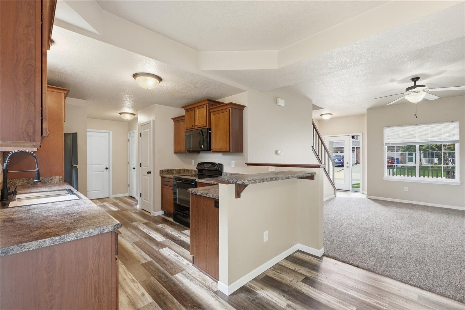 Building Photo - 1694 Burr Dr