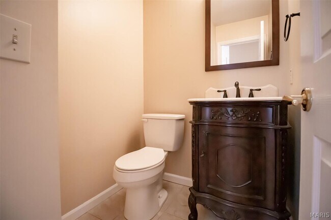 Building Photo - 3309 Lower Lakes Estates Dr