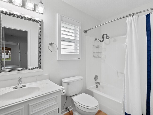 Building Photo - 5317 County Rd 868 E