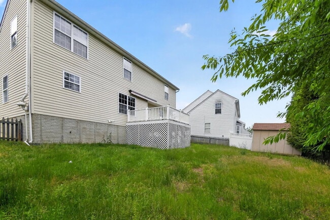 Building Photo - 2260 Rolling Meadows St