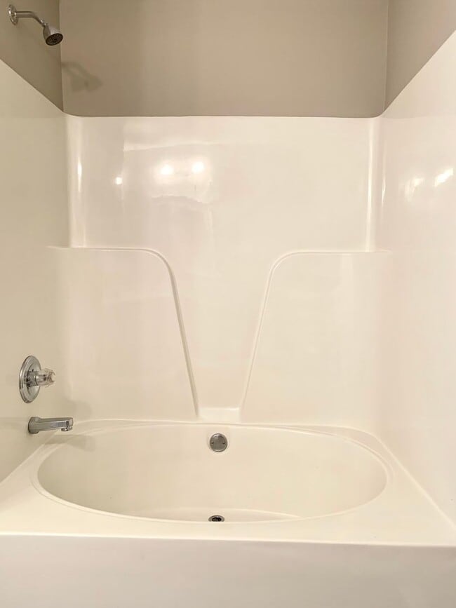 Building Photo - 604 Cory Dr