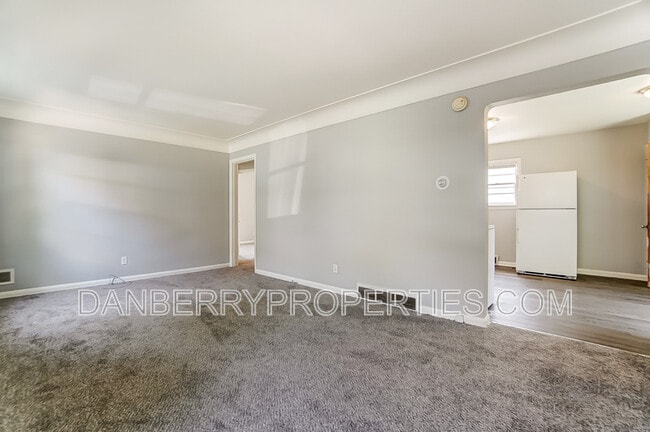 Building Photo - 818 Brookley Blvd