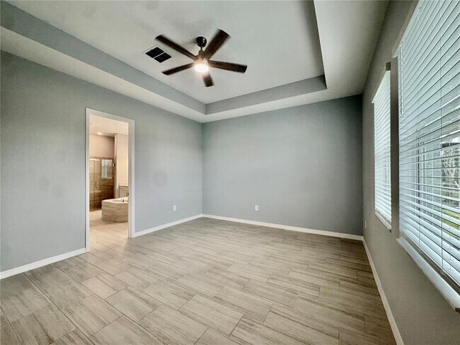 Building Photo - 19227 Scallop Lp