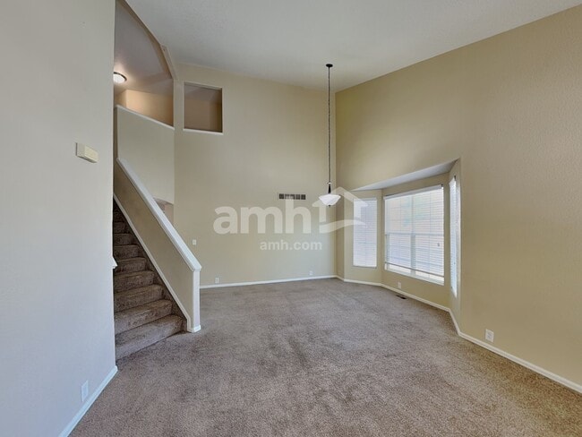 Building Photo - 15625 E 99th Ave