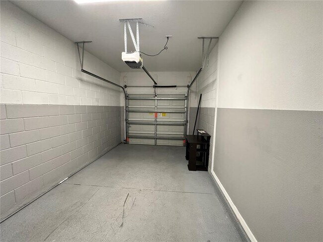 Building Photo - 10834 Wyne Tree Ct