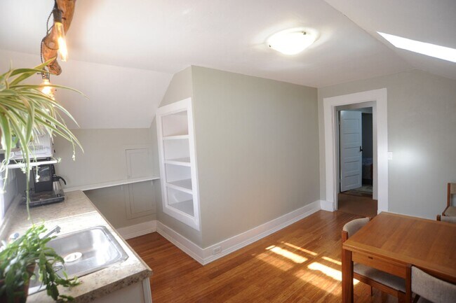 Building Photo - 1745 3rd St