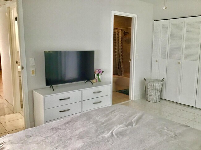 Building Photo - 239 Brittany F