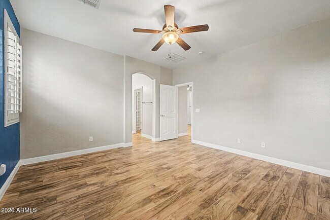 Building Photo - 7103 W Lone Tree Trail