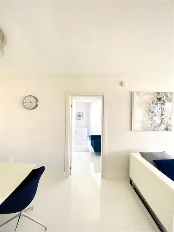 Building Photo - 17201 Collins Ave