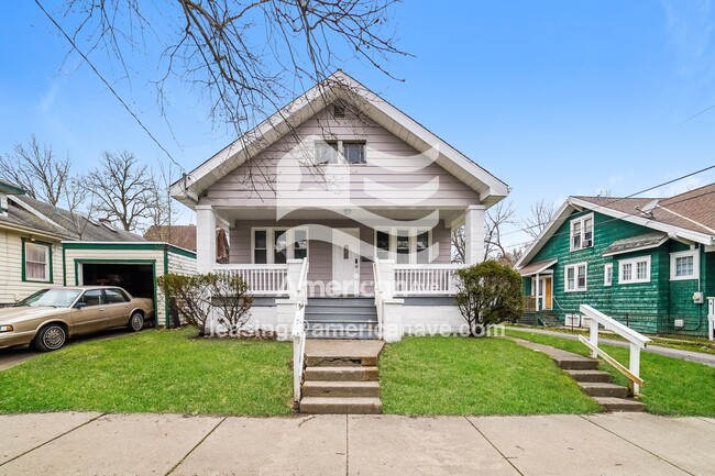 Primary Photo - 2107 N Peoria Ave