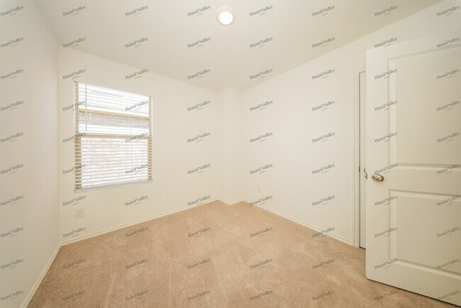 Building Photo - 1938 Wolford Wy