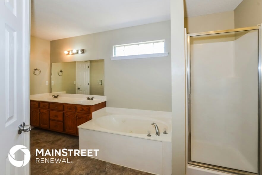 Building Photo - 6198 Braybourne Main