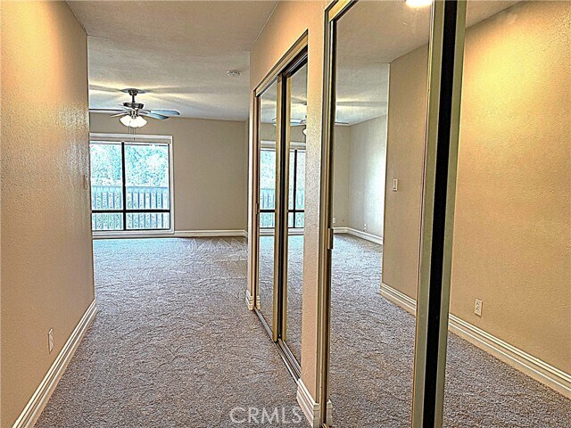 Building Photo - 545 S Ranch View Cir