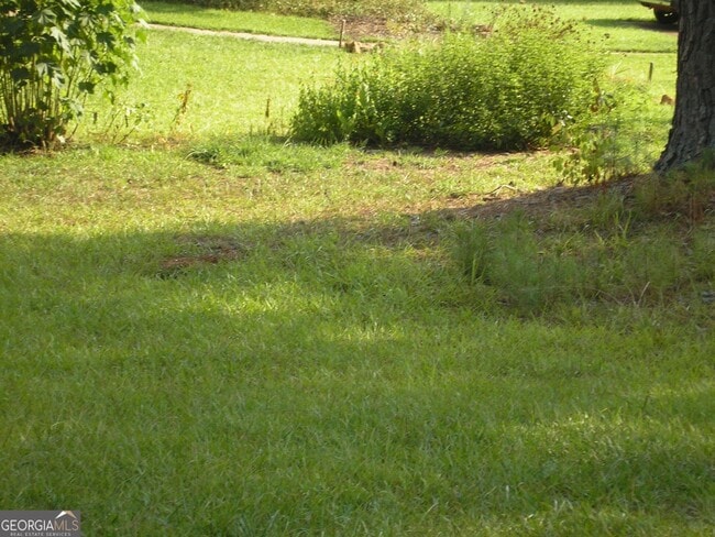 Building Photo - 2600 Park Ridge Dr