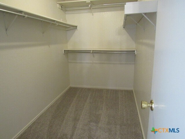 Building Photo - 401 E Hogan Dr