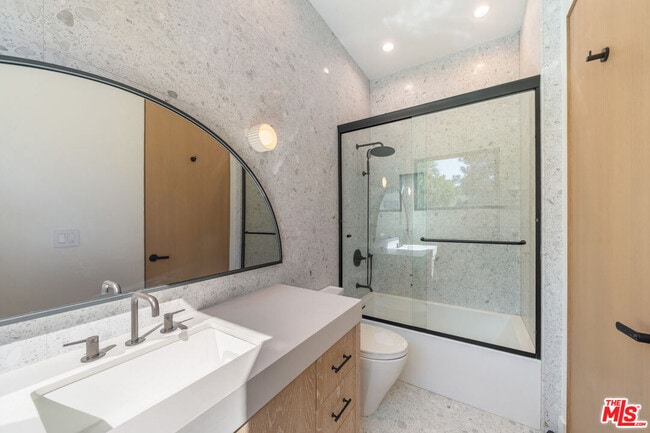 Building Photo - 12001 Crest Ct