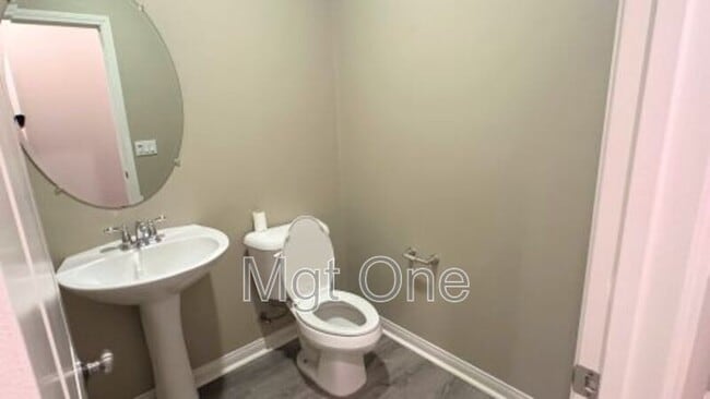 Building Photo - 28244 Millstream Ct