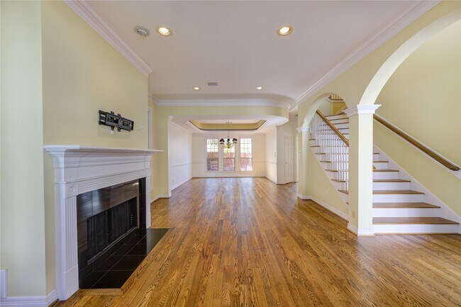 Building Photo - 2124 Nantucket Dr