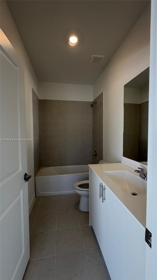 Building Photo - 15624 SW 276th Terrace