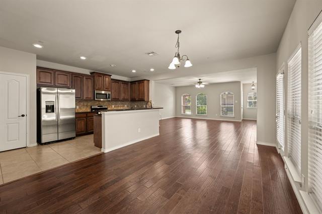 Building Photo - 4261 Comanche Dr